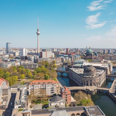 BEW Berliner Energie und Wärme | Versorgungslösungen | Fernwärme | Dezentrale Lösungen